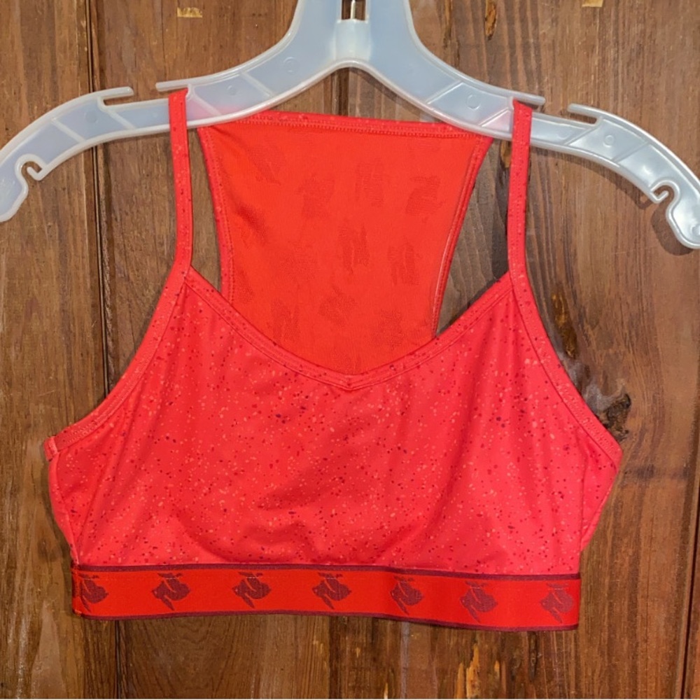 REI rabbit Strappy Pocket Bra size M!